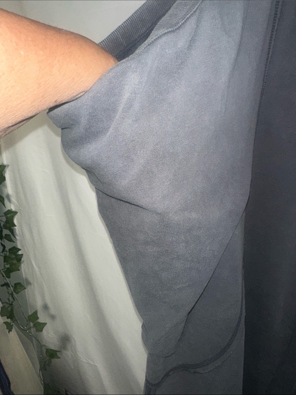 Source Unknown Dark Gray Wide-Leg Draped Pants with large deep pockets - Picture 2 of 6
